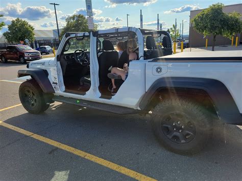 Happy Fri Yay Let S See Those Naked Jeep Photos Admin Warning No Nudity Allowed