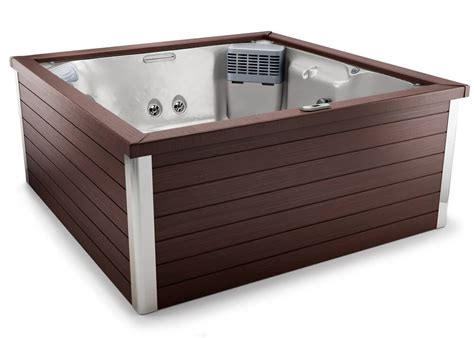 Aqua Quip Jacuzzi J LXL Hot Tub