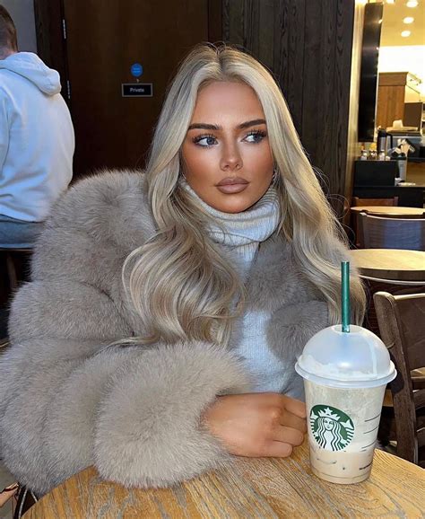 Fur At Starbucks R Hot Chavs