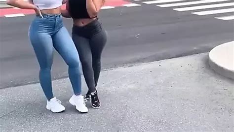 Caminando En Jeans Amateur Hd Porn Video Be Xhamster