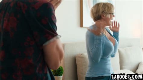 Jamie Suggests That They Actually Go Through With Having Sex