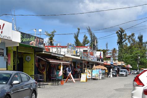 Kiosks of Luquillo | Boricua.com