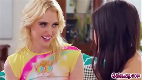 Kendra Wilkinson Search XVIDEOS