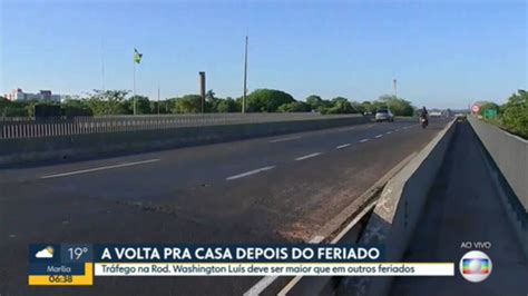 Vídeo Mais de um milhão de veículos devem passar pela Rodovia Raposo