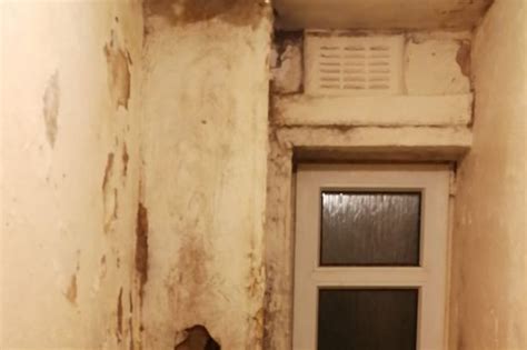 Mum Flees Blazing Home Naked As Fire Breaks Out As She Showers Birmingham Live