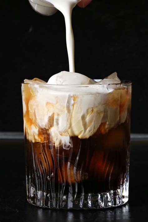 White Russian Recipe Mantitlement