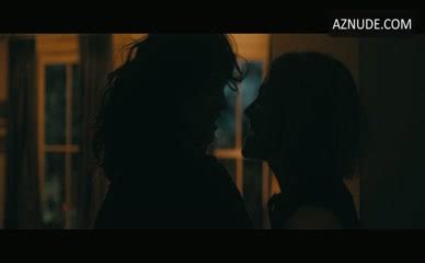 Eiza Gonzalez Rosamund Pike Lesbian Scene In I Care A Lot Aznude