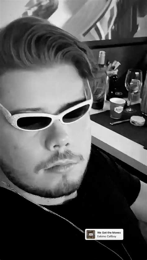 Pin By Lilia On Blind Channel Cool Bands Post Hardcore Bands Glasses