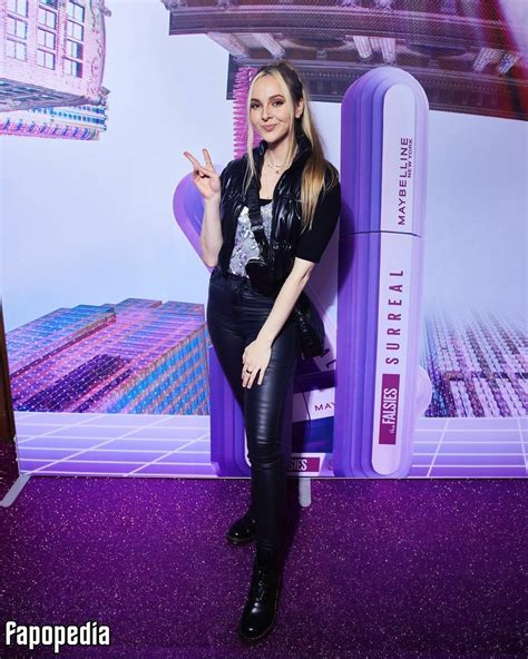 Fasffy Nude Leaks Photo 1001402 Fapopedia