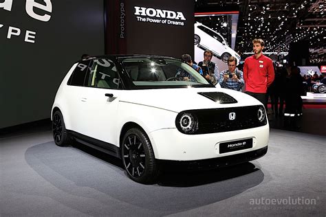 Honda E Prototype Shows Funky Interior In Geneva Autoevolution