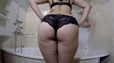 Big Ass Sweet Hole Adelina Frau Toilet Clips Sale