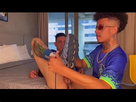 Eu E Meu Amigo Jo O Comemoramos A Vit Ria Do Brasil Xvideos