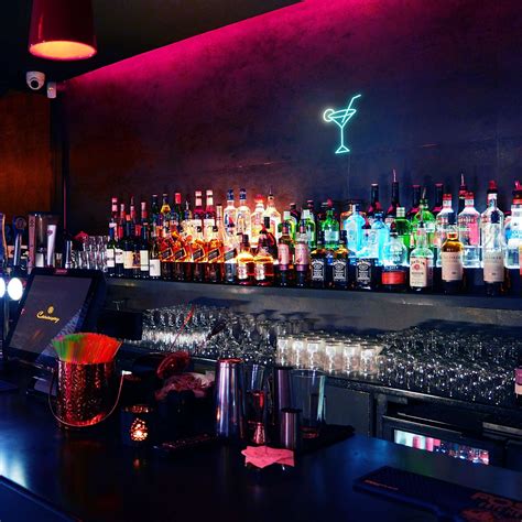 cocktail bar hineon custom neon sign