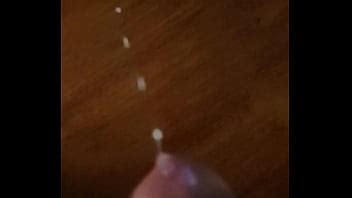Disparando mi carga después de masturbarme XVIDEOS