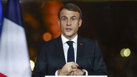 Macron Cederá Ante La Derecha Para Salvar La Ley De Inmigración