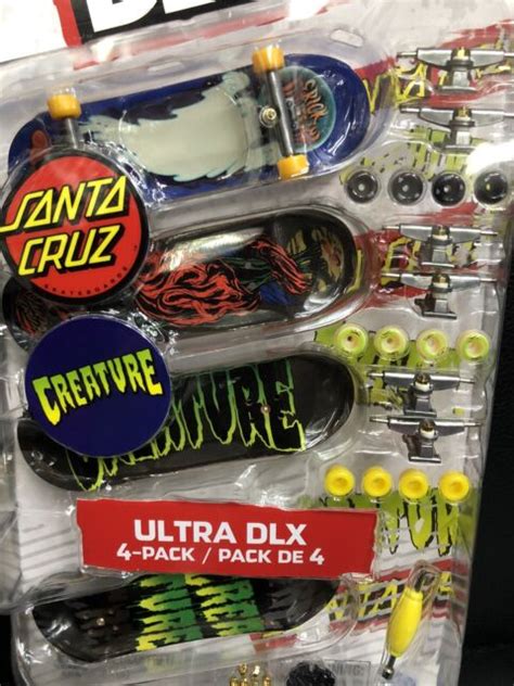 Tech Deck World Edition Santa Cruz Creature Ultra Dlx 4 Pack