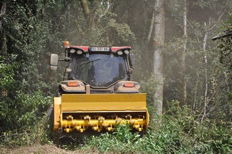 Rabaud Broyeur Forestier Sur Tracteur à Marteaux Mobiles