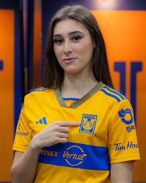 Tatiana Flores De Tigres Uanl En Jugadores De Tigres Chicas