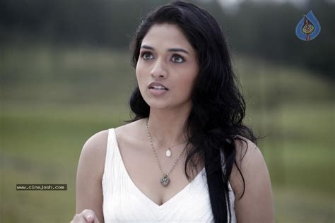 Sunaina Hot Photos Photo Of