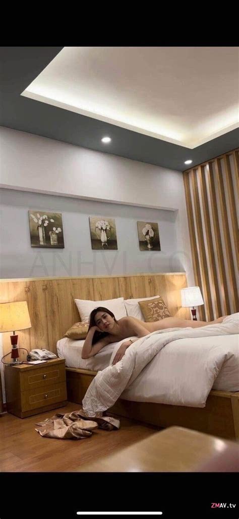 Vietnamese pretty female prosecutor Đặng Lê Quỳnh Giang 29 secs sex video leaked