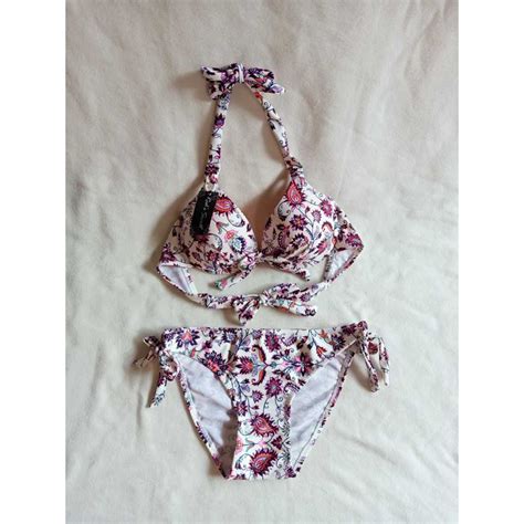 Jual BK CREAM BUNGA BATIK BIKINI PANTAI BUSA PUSH UP BERKAWAT Shopee Indonesia