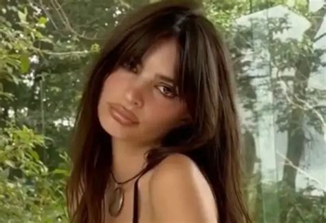 Emily Ratajkowski Poses Sexy In Tiny Black Bikini During Photoshoot Blacksportsonline