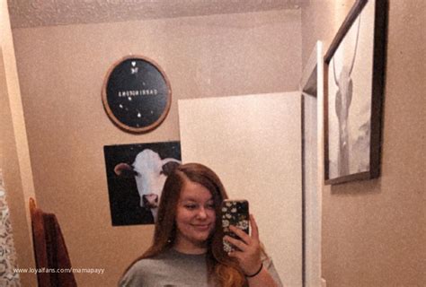 My Tits Barely Fit In My Clothes Mamapayyy Official Photos Loyalfans