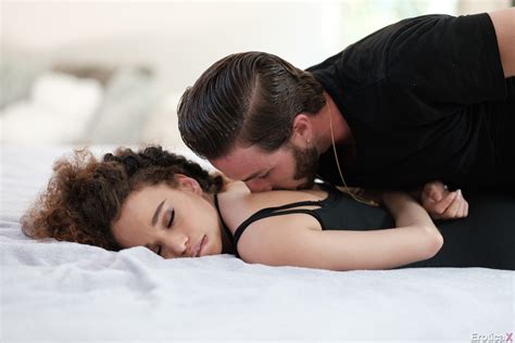 Cecilia Lion Porn Pic