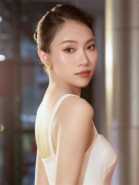 MC Khánh Vy là con ai Tiểu sử đời tư hot girl thứ tiếng