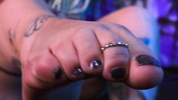 Medusa S Foot Tease XVIDEOS