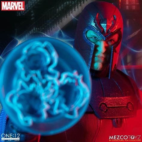 Mezco One:12 Collective Magneto -4ColorHeroes