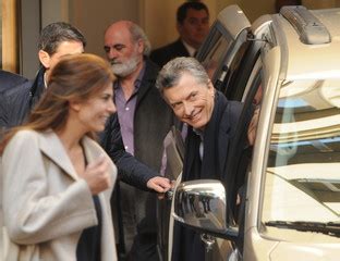 Mauricio Macri ya está en el sanatorio Otamendi para someterse a una