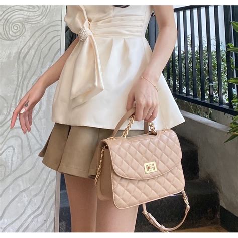 chân váy xoè xếp li LAURA NUDE SHIRT Shopee Việt Nam