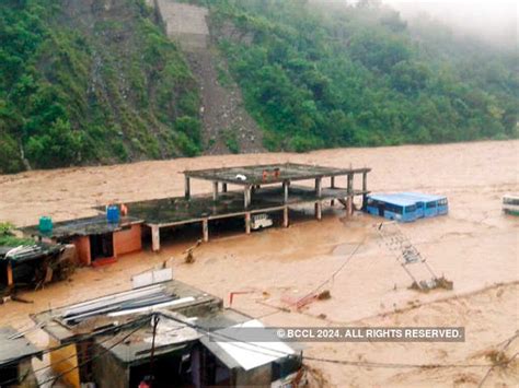 Heavy Rains Lash Himachal Pradesh Cloud Bursts In Mandi Heavy Rains