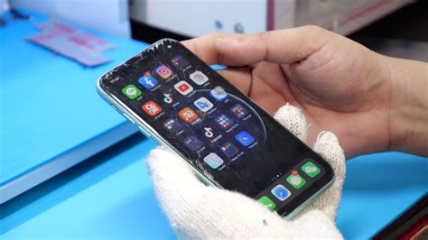 How To Replace Iphone 11 Glass Screen Assembly Youtube