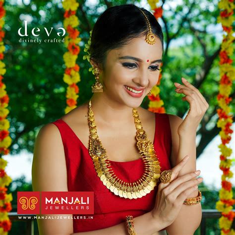 Model: Reshma Sebastian Makeup Artist:... - Manjali Jewellers