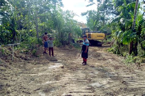 Kadin Konawe Peduli Yusran Akbar Bantu Perbaikan Jalan Usaha Tani