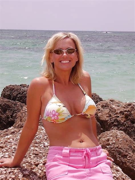 Hot Sexy Wives IV 902 1000 Porn Pic