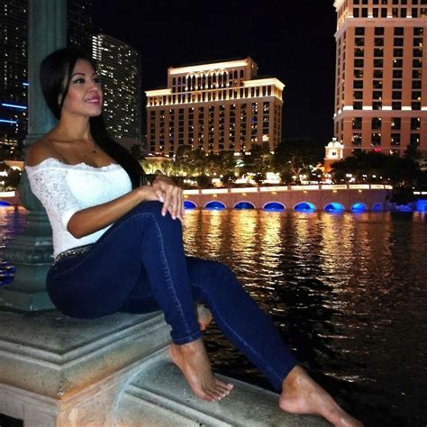 Sandra Jimenez Modelo De Coneccion Latina Conecci N Latina A Trav S De Telemundo