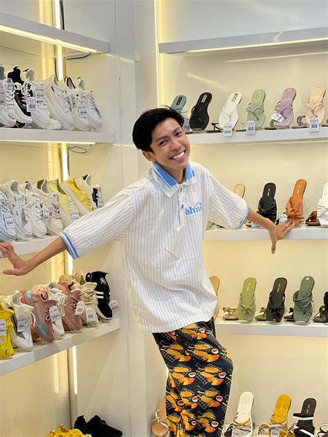 Hot Tiktoker Võ Thành Ý công khai danh tính chồng trong ngày cưới khán giả bật ngửa vì quá