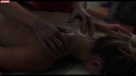 Naked Laura Auclair In Fr Rots