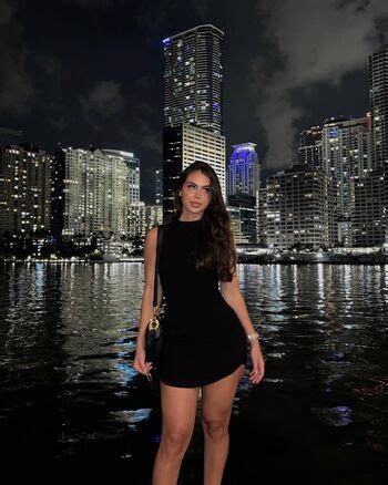 Ssezzzenn Leaked Nude OnlyFans ShemaleLeaks