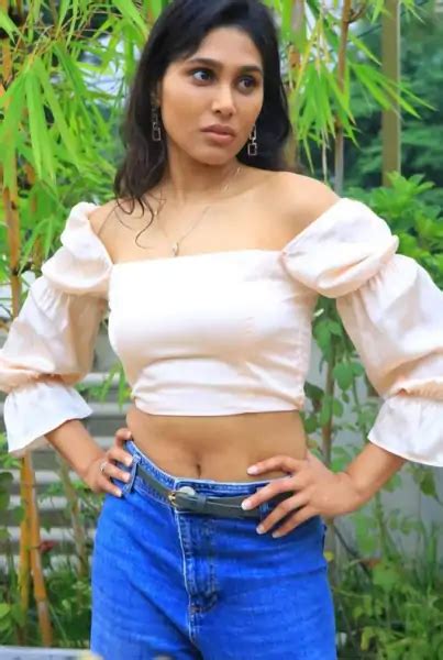 Manisha Yadav Latest Hot Pics And Photos Gallery