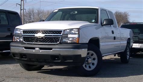 File 2006 Chevrolet Silverado Extended Cab  Wikipedia