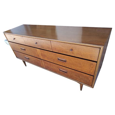 Mid Century Modern Acclaim Highboy Dresser By Lane Furniture For Sale