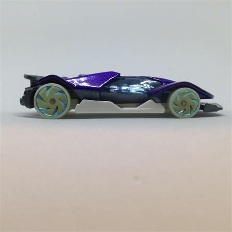 JULIAN S HOT WHEELS BLOG Cyber Speeder New For 2018 HW Glow Wheels