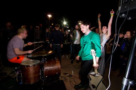 Perfect Pussy Played A Bridge Threw Their Bass Off It Pics