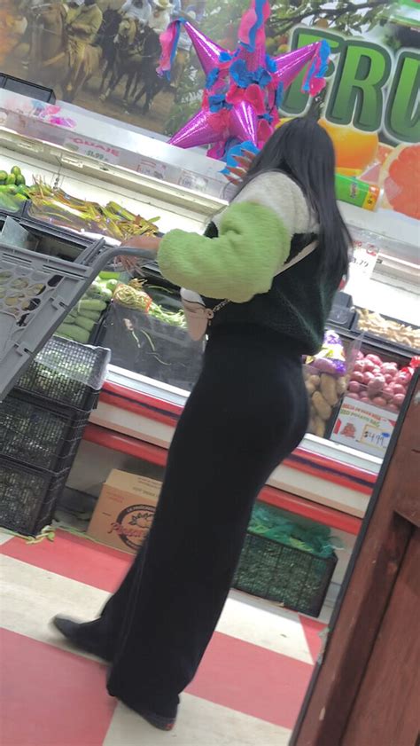 Double Cheeked Up BBL Latina Milf Pt 2 Spandex Leggings Yoga Pants Forum