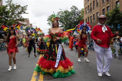 Annual Colombian Flower Festival Parade draws big crowd in Jackson