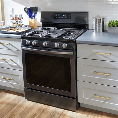 Kitchen Stoves And Ovens